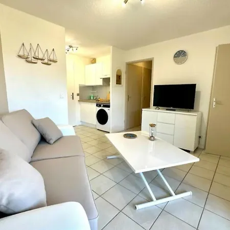 Bright With Terrace And Sea View *