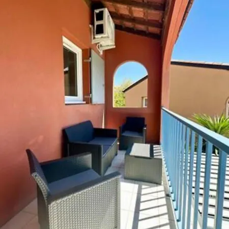 Bright With Terrace And Sea View Théoule-sur-Mer