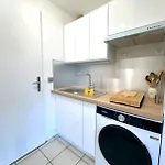 Bright With Terrace And Sea View Теуль-сюр-Мер