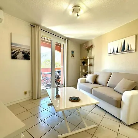 Bright With Terrace And Sea View *